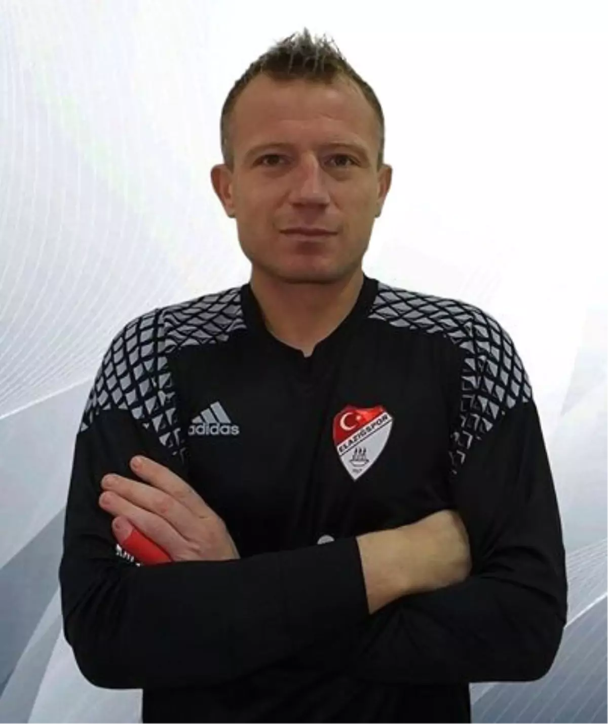 Elazığspor\'da Serdar Kulbilge ile Yollar Ayrıldı