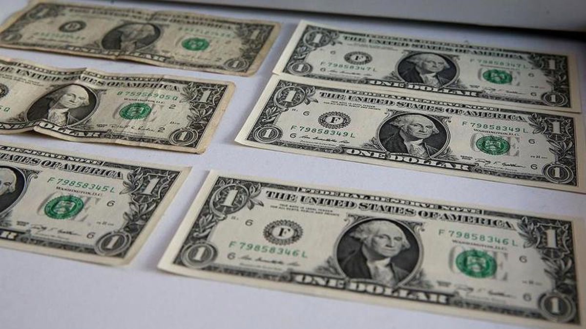 Kasadan 1 Dolarlık 29 Banknot Çıktı