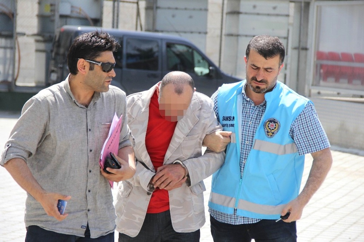Otomobilden Çek Hırsızlığına Gözaltı