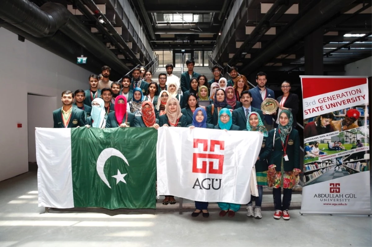 Pakistanlı Öğrencilerden Agü\'ye Ziyaret