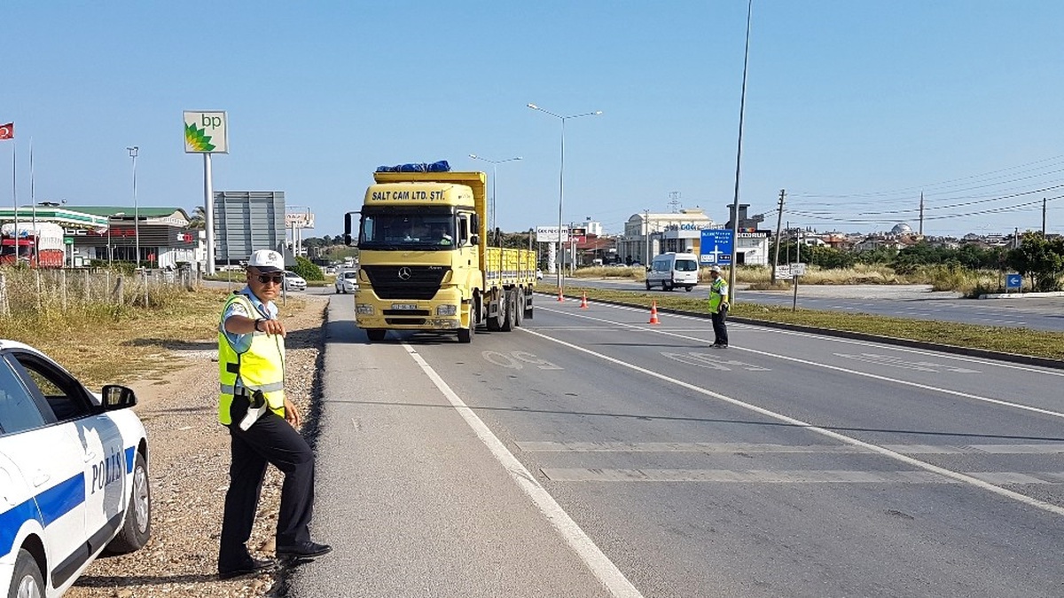 Polisten Seçici Göz Uygulaması