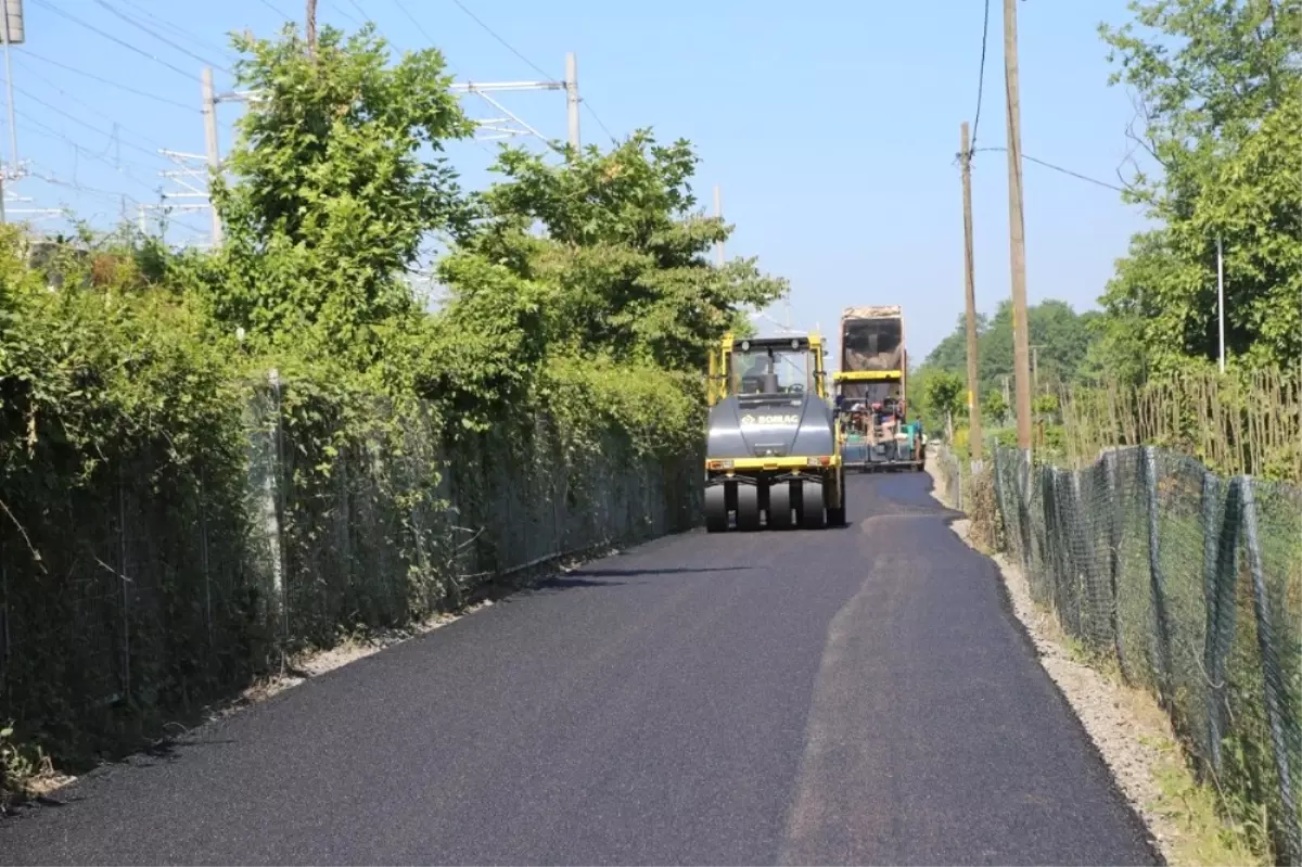 Sapanca Belediyesi Asfalt Çalışmalarını Sürdürüyor