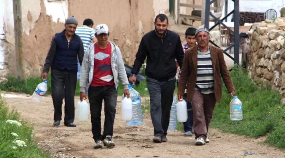 Şebeke Suyuna Hasret Kaldılar