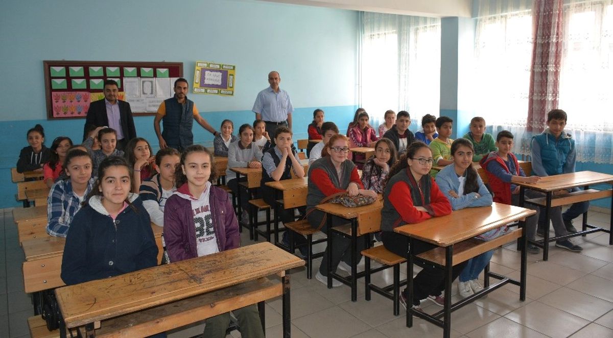 Tatvan\'dan 25 Öğrenci Türkiye Birincisi Oldu