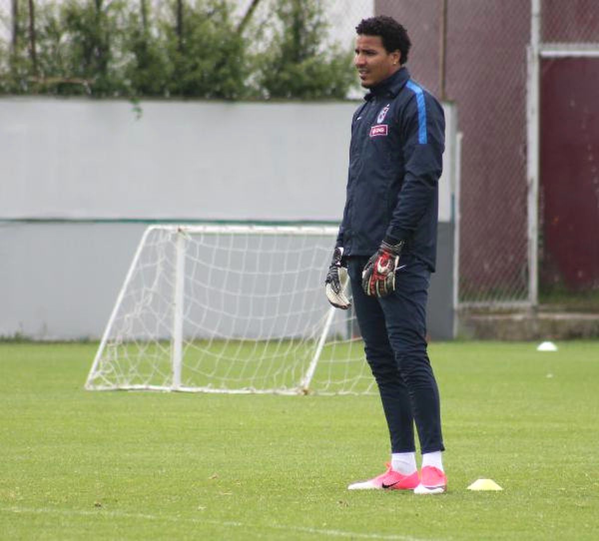 Trabzonspor Esteban ile Görüşmelere Başladı