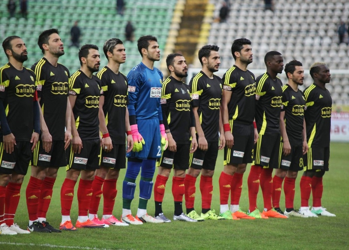 Yeni Malatyaspor\'da Süper Lig Kadrosunda Yer Alacak 10 Futbolcu Belli Oldu