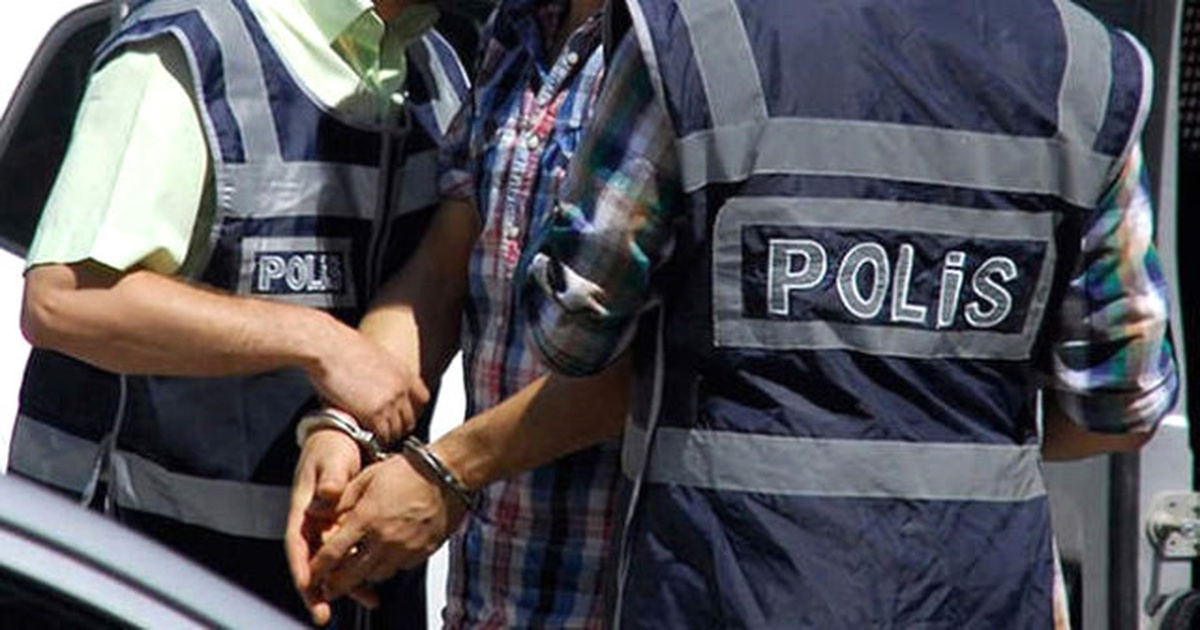 Adana\'da Dolandırıcılık Şüphelisi Yakalandı