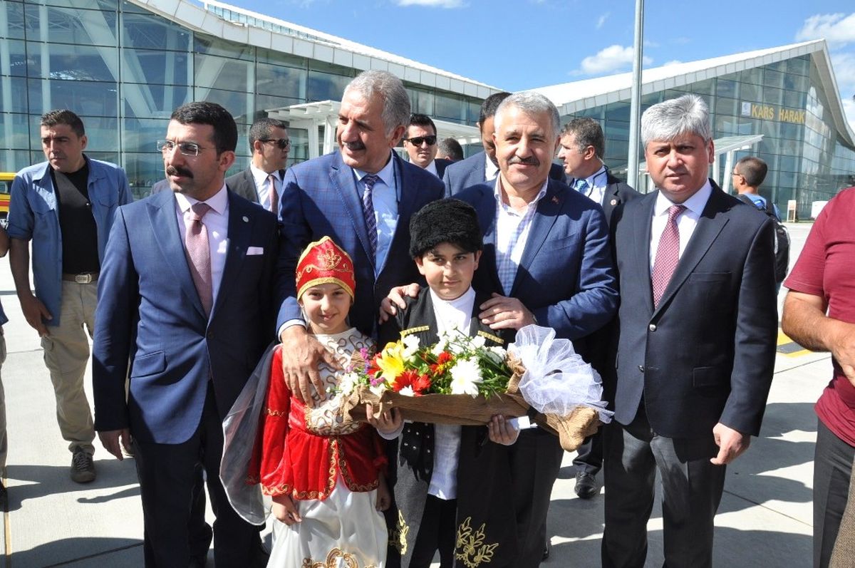 Bakan Arslan Kars\'ta