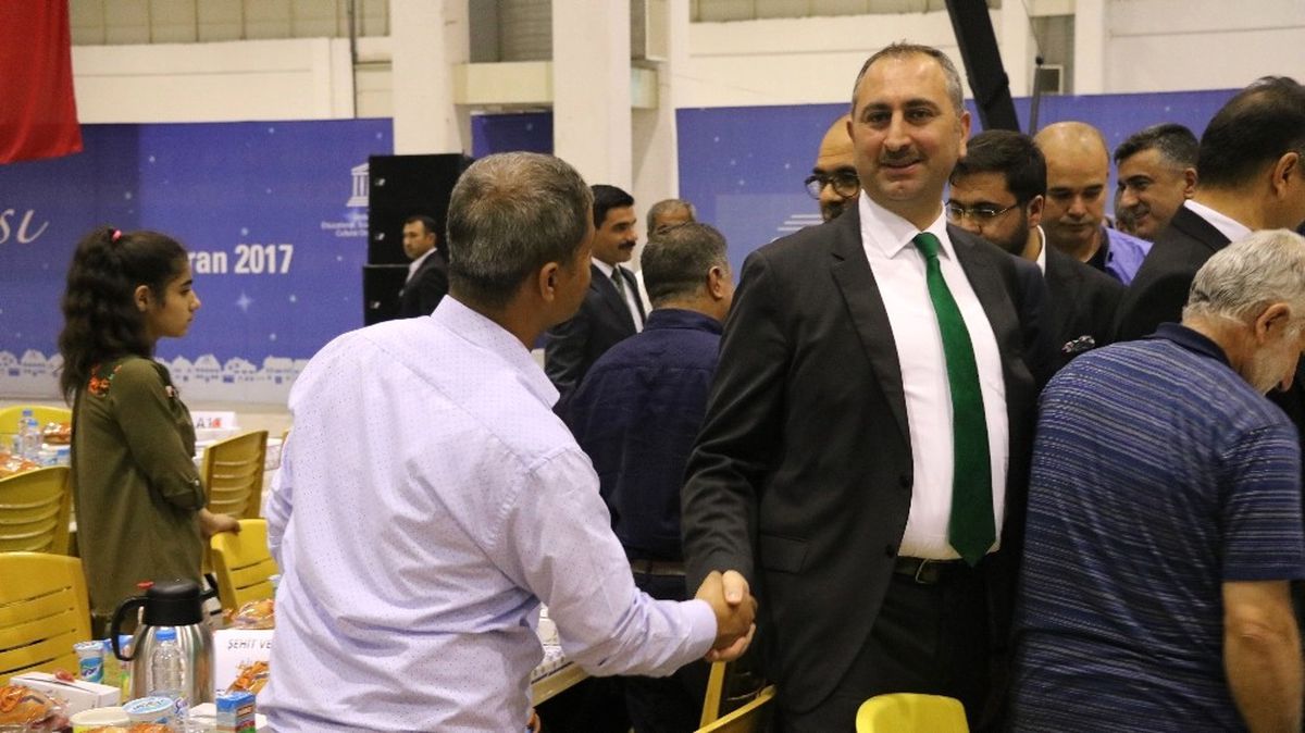 Başbakan Yardımcısı Şimşek ve Gaziantep Protokolü İftarda Buluştu