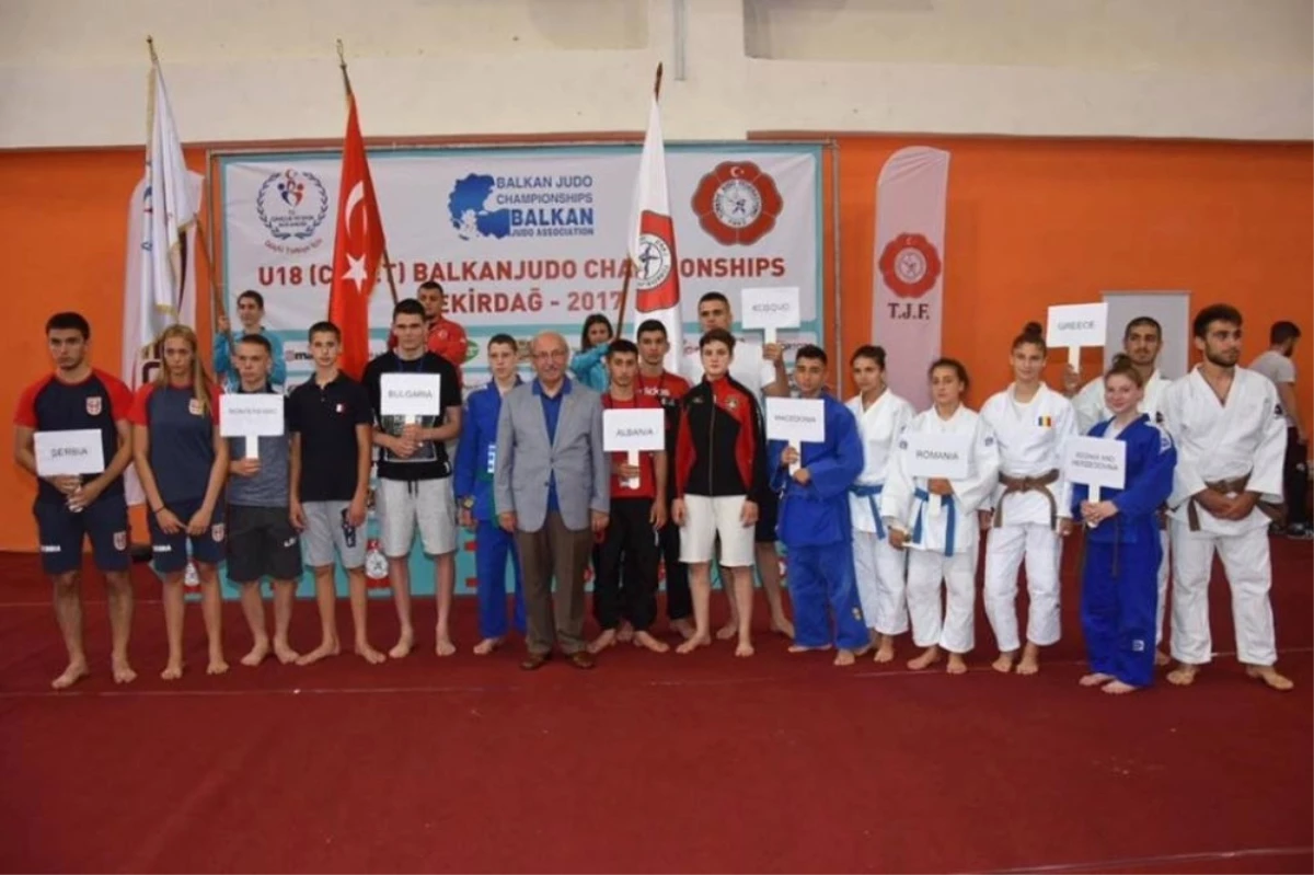 Başkan Albayrak, Balkan Ümitler Judo Şampiyonası\'na Katıldı