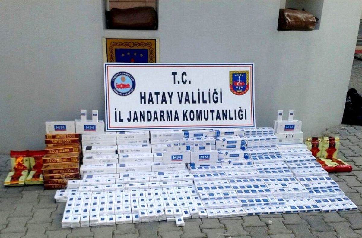 Erzin\'de 6 Bin 160 Paket Kaçak Sigara Ele Geçirildi