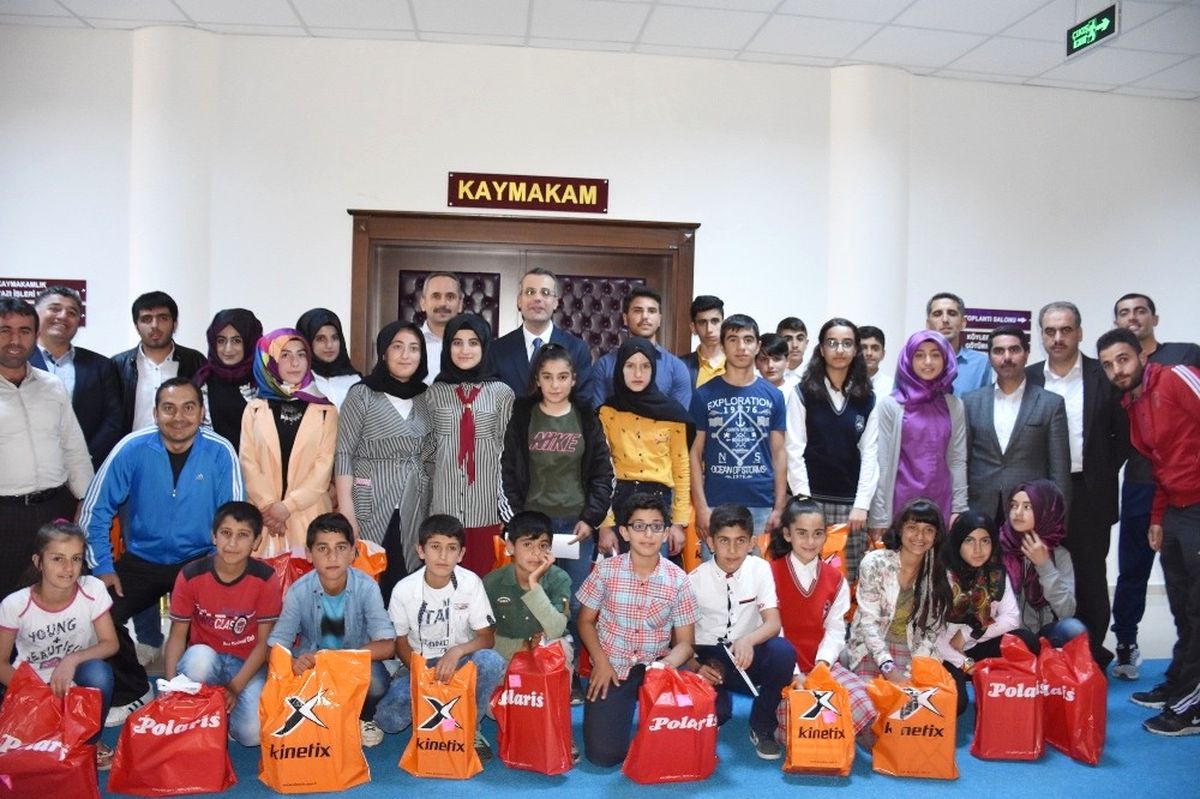 Genç\'te Başarılı Öğrenciler Ödüllendirildi
