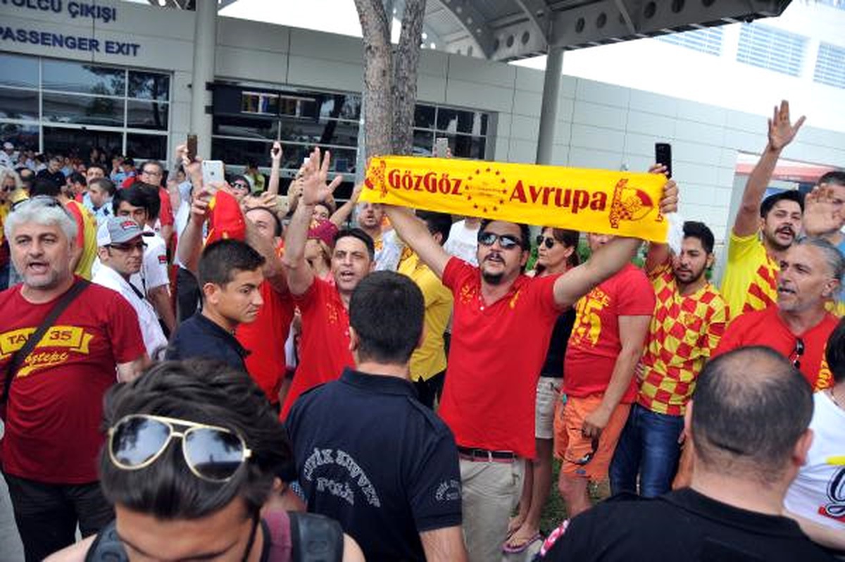Göztepe\'ye Antalya\'da Coşkulu Karşılama