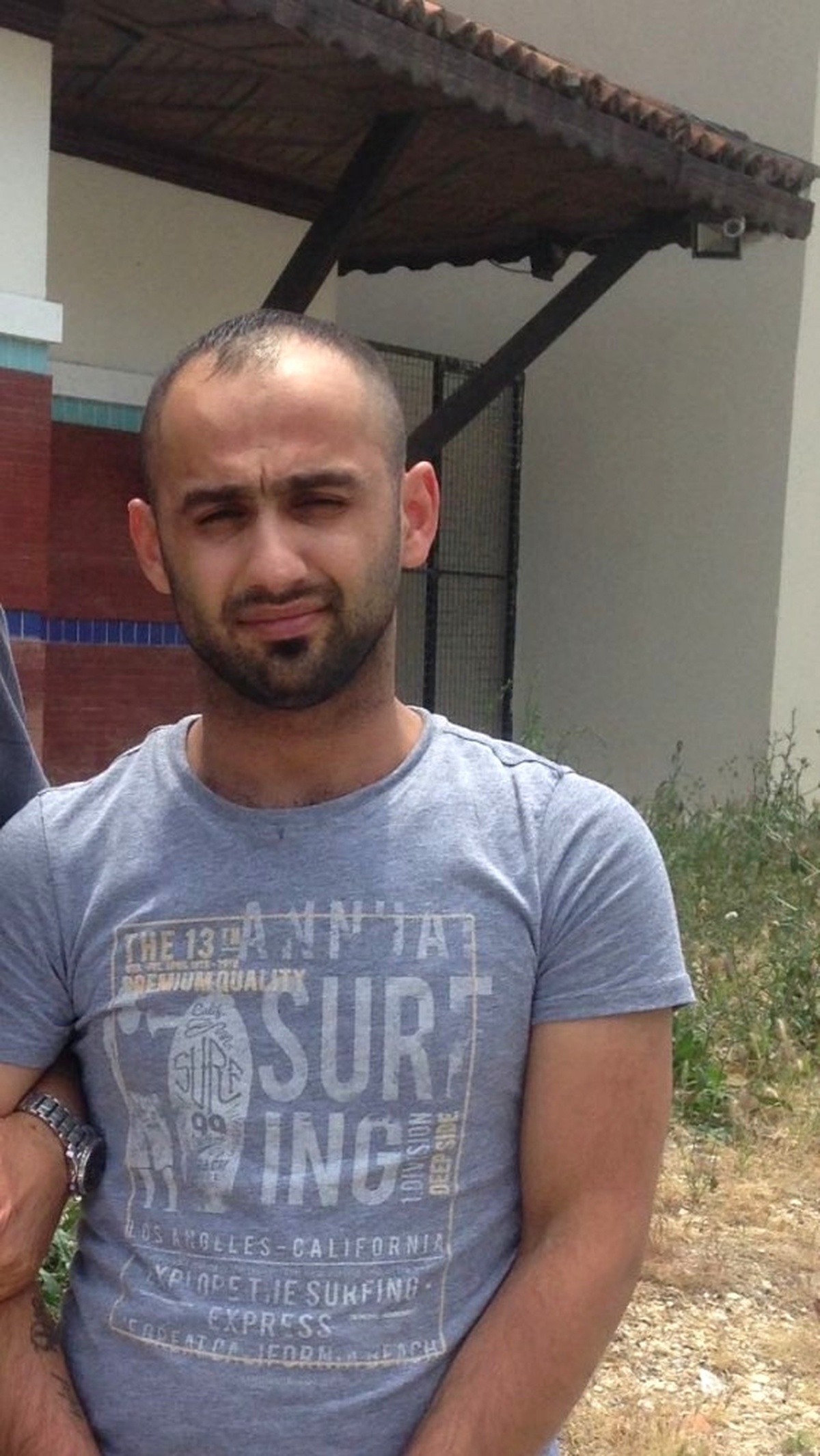 Kuşadası\'nda Şüphe Üzerine Durdurulan Şahıs Suç Makinesi Çıktı