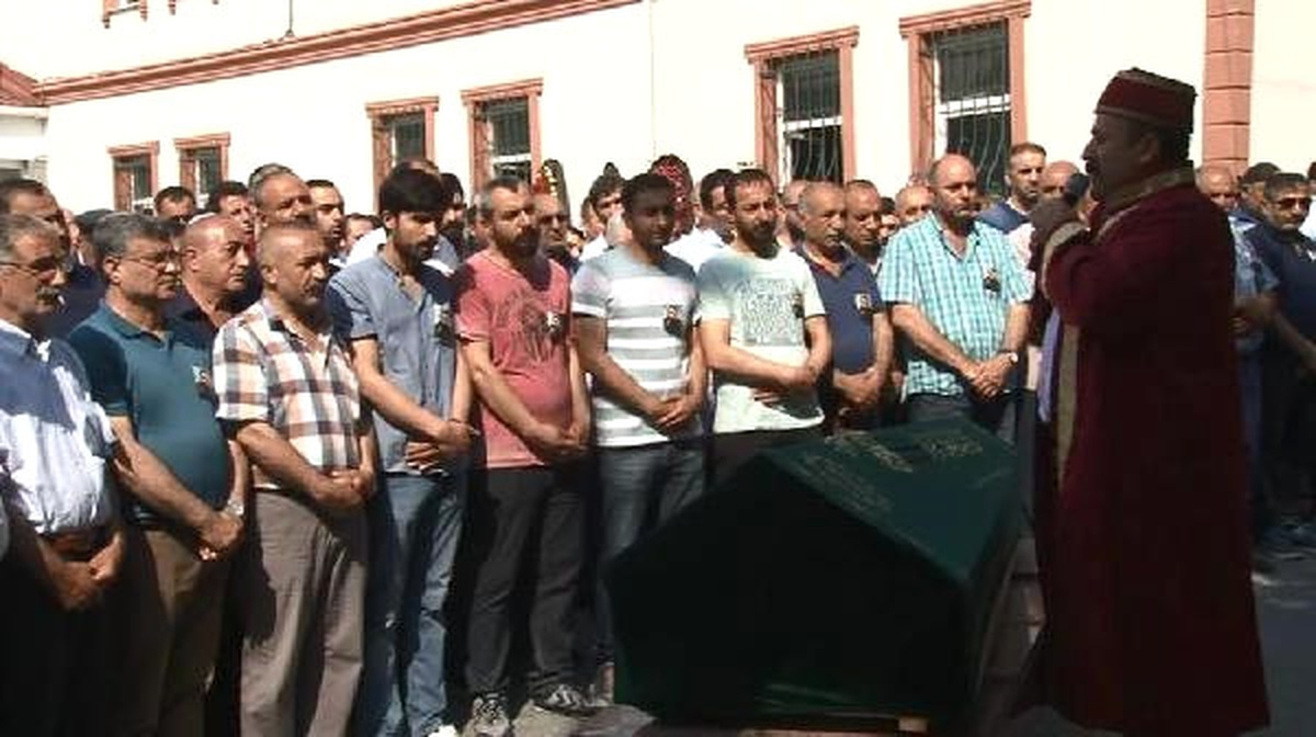Şehir Eşkiyalarının Öldürdüğü Kişi Son Yolculuğuna Uğurlandı