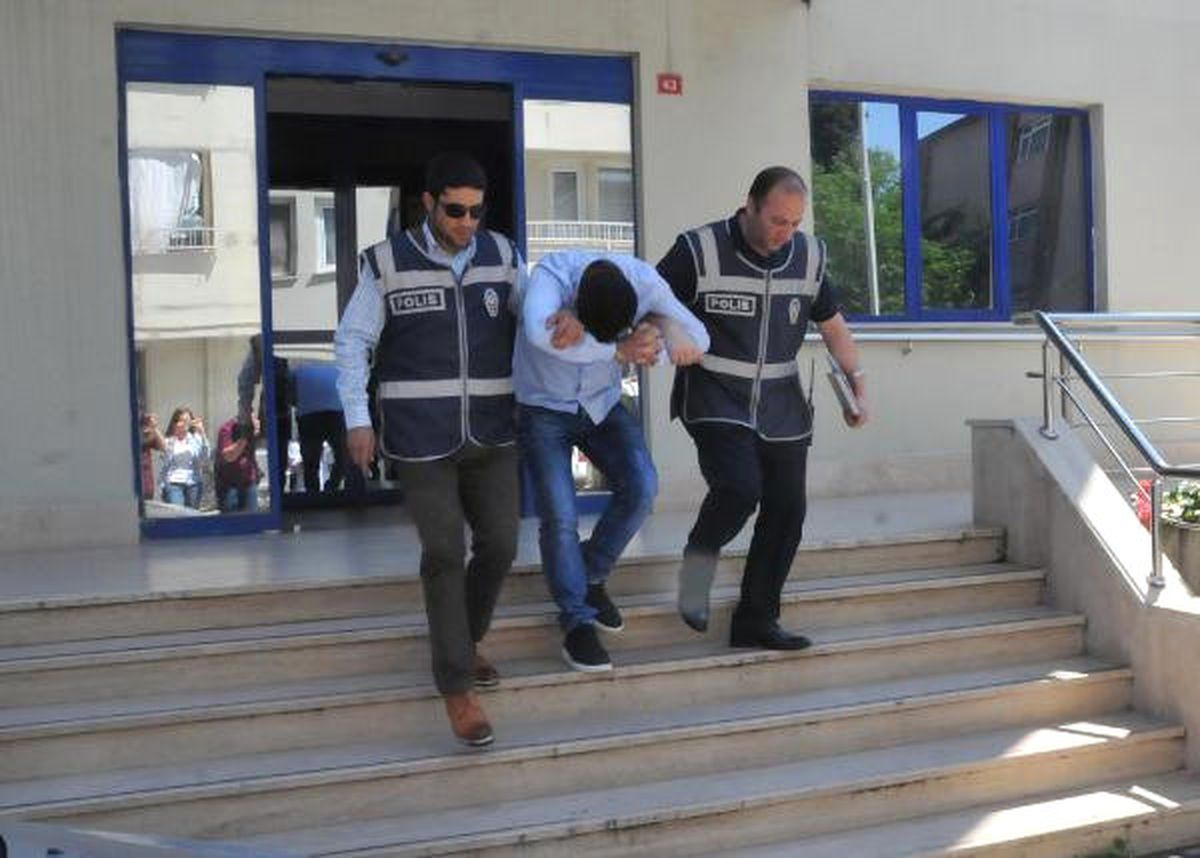 Sosyal Medyada Tepki Çeken Görüntülerin Ardından Şaka Dedi, Ama Yağmadan Tutuklandı