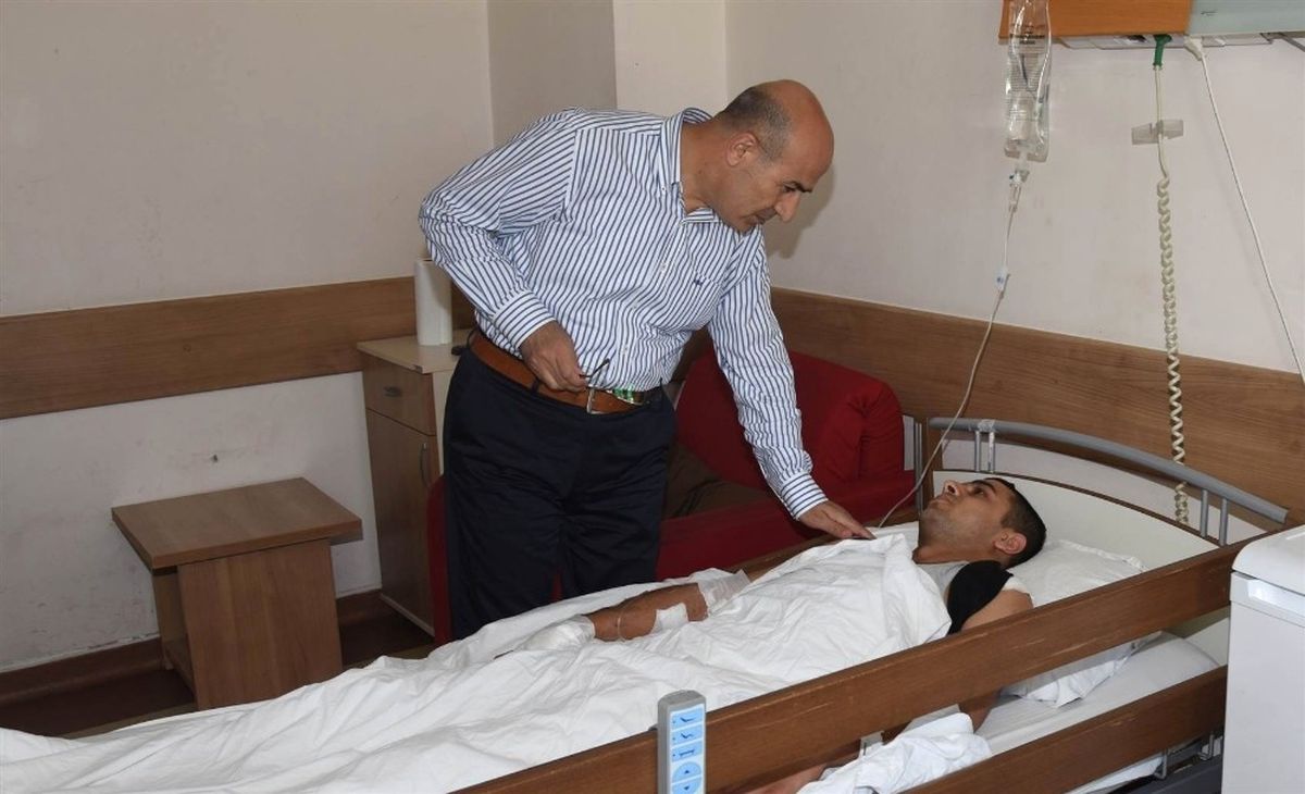 Vali Demirtaş\'tan Yaralı Askerlere Ziyaret
