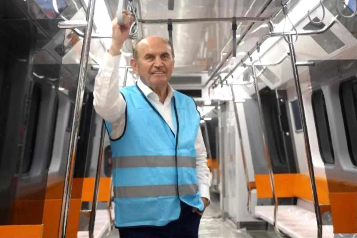 Yeni Metro Araçları Raylarla Buluştu