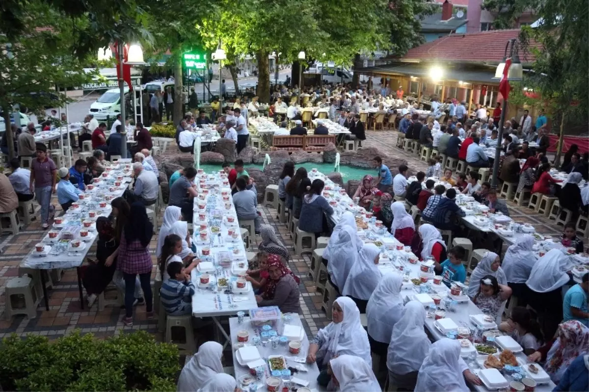 3 Bin Kişi Gönül Sofrası İftarda Buluştu