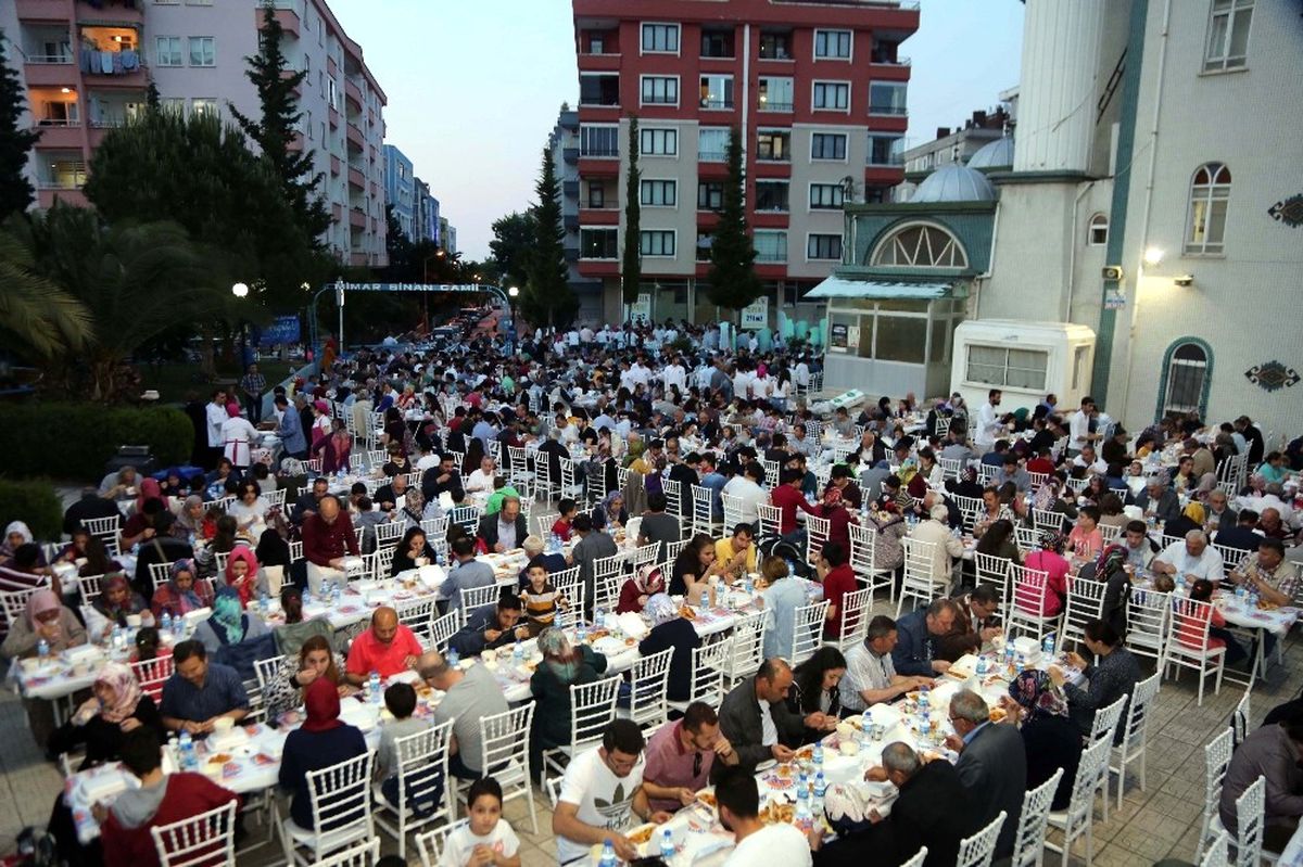 Atakum\'da Dev İftar Sofrası