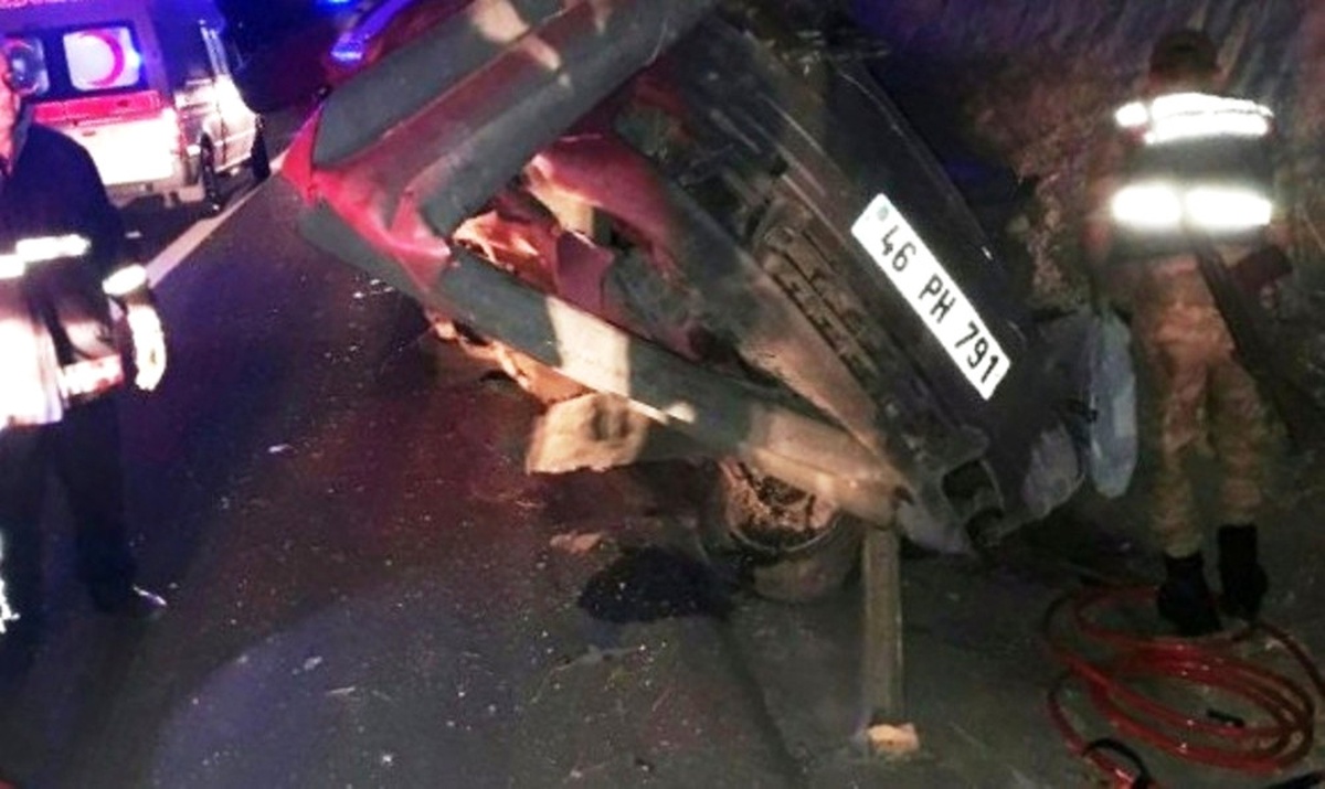 Bariyerlere Saplanan Aracın Sürücüsü Hayatını Kaybetti