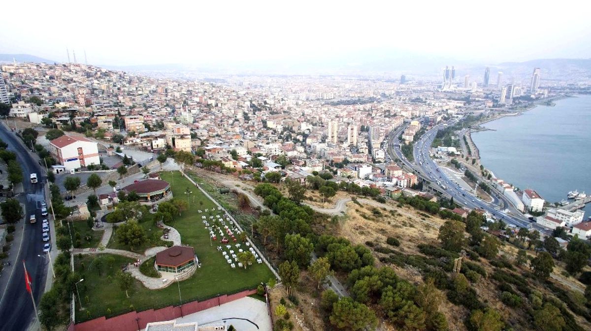 Bayraklı\'da Yeşil Çevre ve Geri Dönüşüm Atağı