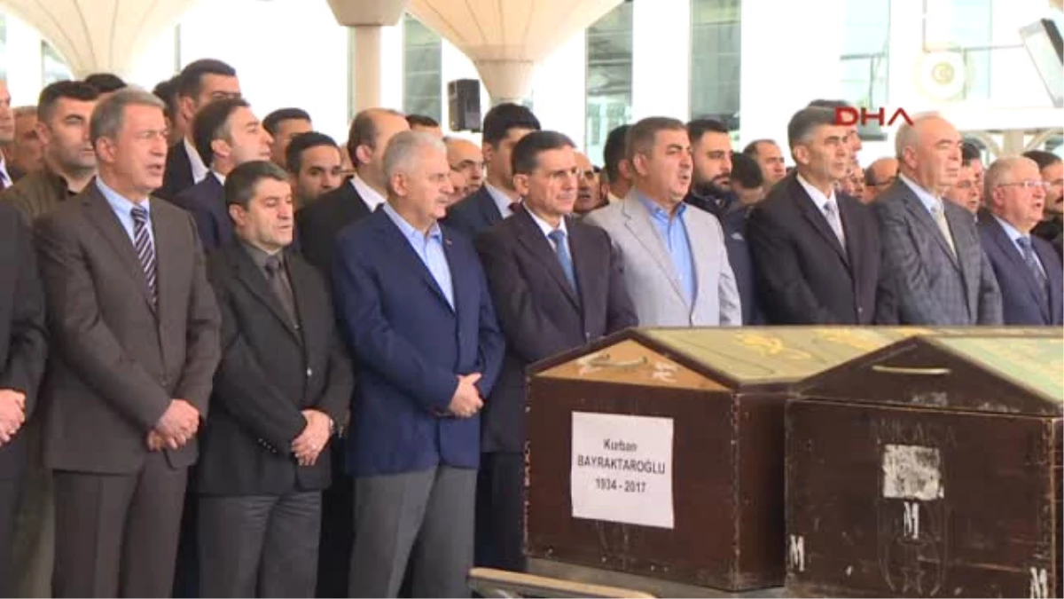 Dha Ankara - Başbakan Yıldırım, Korgenerel Bayraktaroğlu\'nun Babasının Cenaze Törenine Katıldı