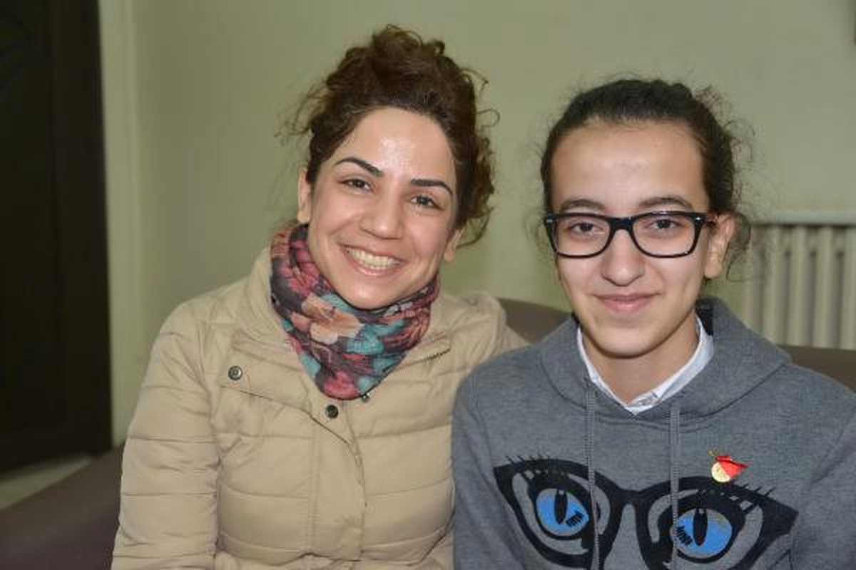 Diyarbakır\'ın Gururu Esra, Galatasaray Lisesi\'ni İstiyor