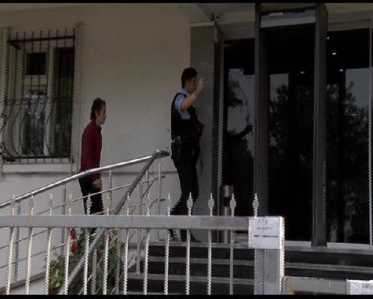Kavurmacı Polis Merkezine Giderek İmza Verdi