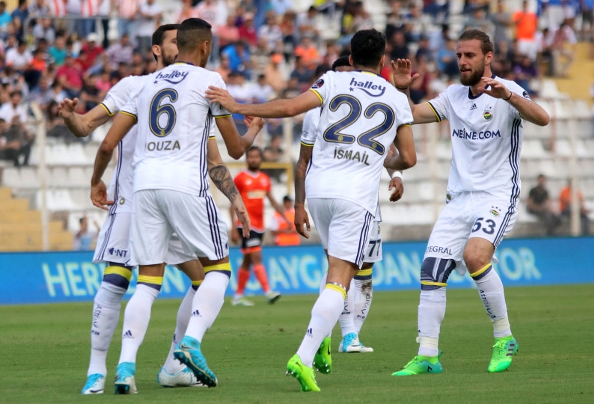 Ligin Deplasman Lideri Fenerbahçe