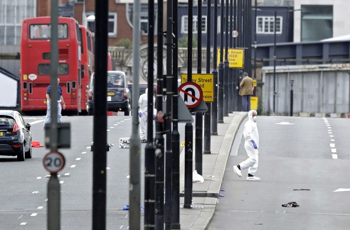 Londra\'da Terör Baskını