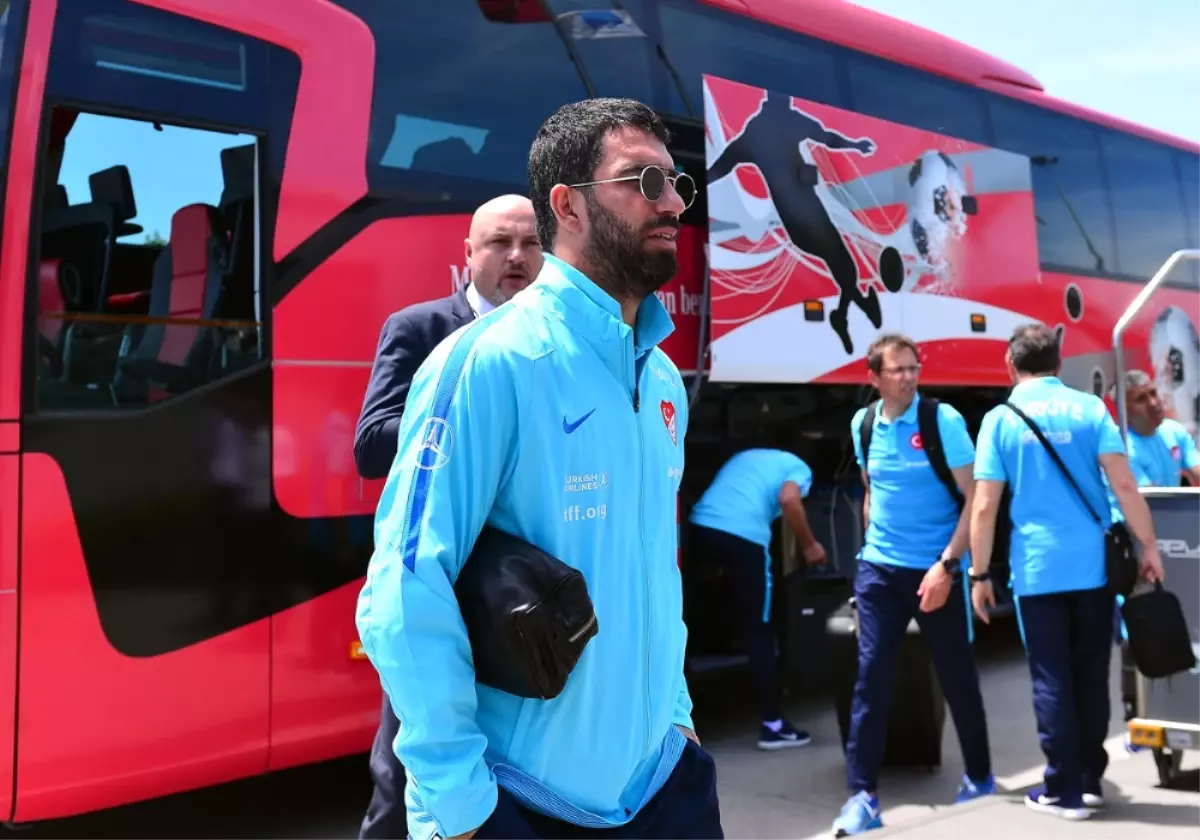 Milliler Makedonya\'ya Gitti