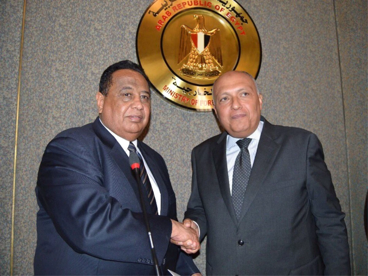 Sudan Dışişleri Bakanı Kahire\'de