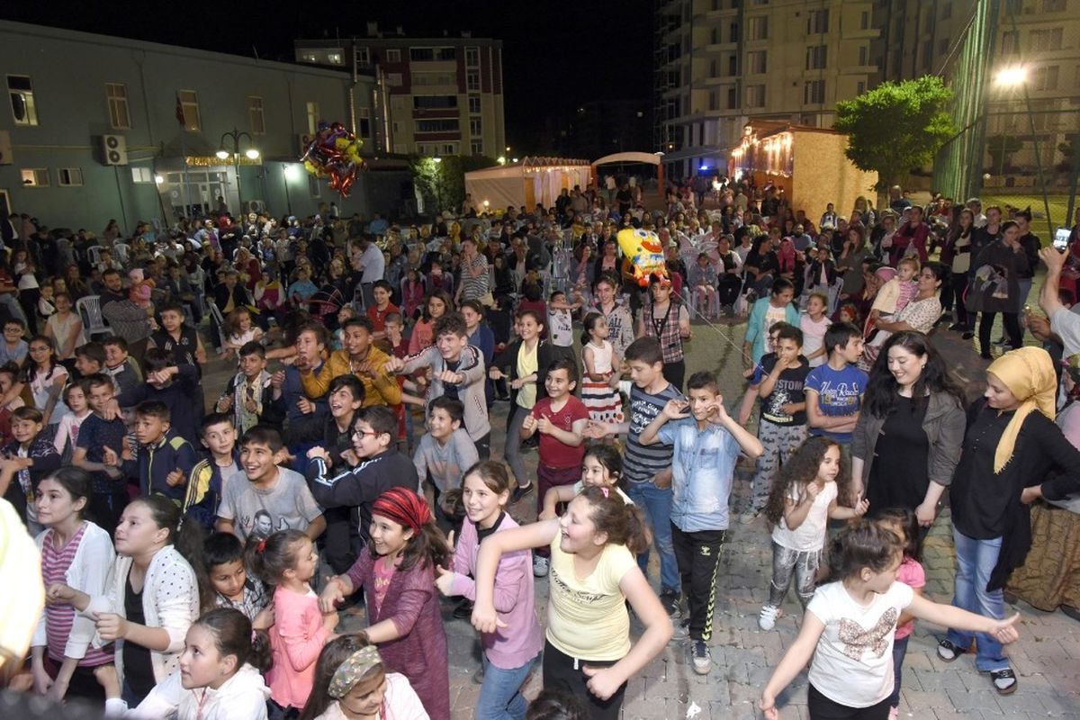 Tekkeköy\'de Ramazan Sokağı\'na Yoğun İlgi