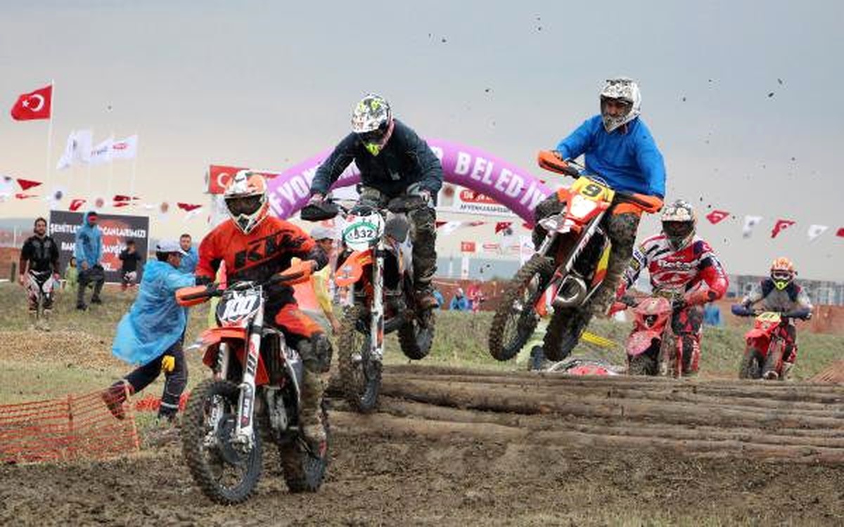 Türkiye Süper Enduro Yarışması Afyonkarahisar\'da Yapıldı