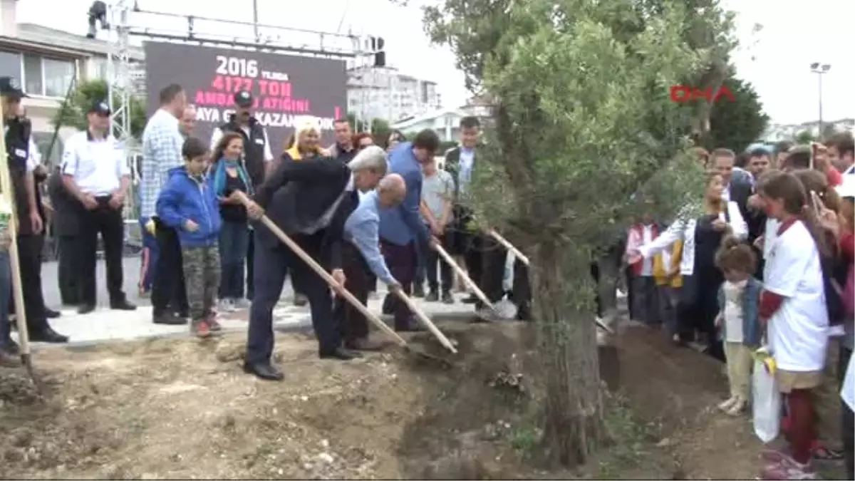 13 Şehidin Anısına 13 Çınar Ağacı Dikildi