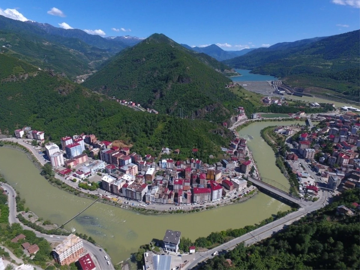 Artvin\'in Borçka İlçesi İlk Kez Havadan Görüntülendi