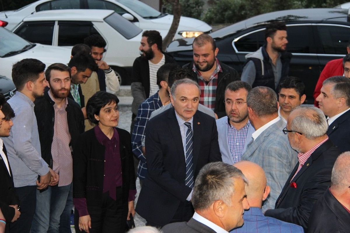 Bakan Özlü: "1 Zeytin Ağacına Halel Gelse Bu Yasayı Çıkarmazdık"