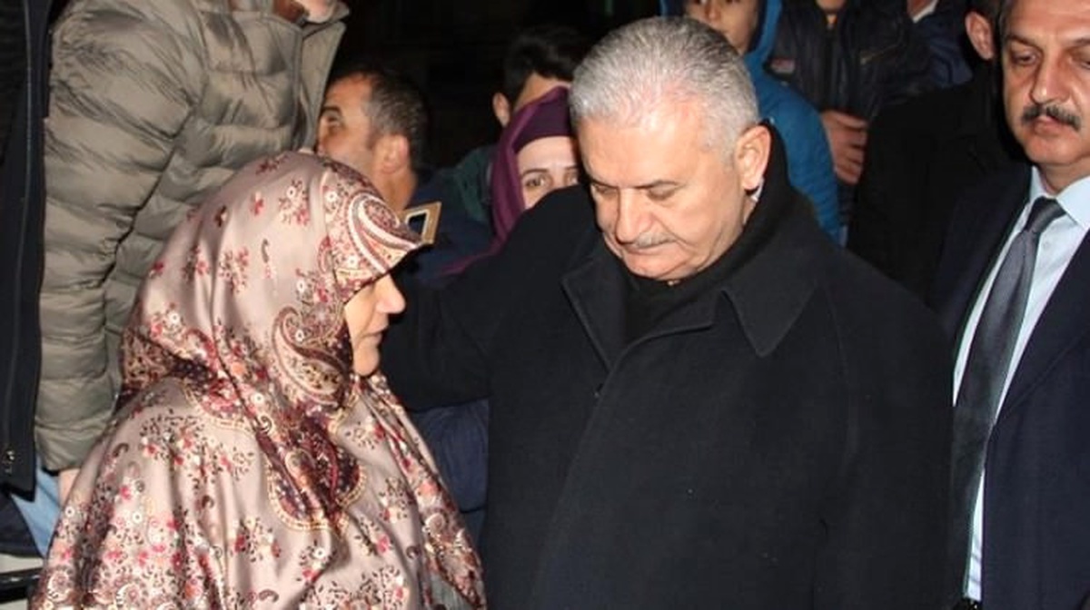 Başbakan Yıldırım\'dan Şehit Ailesine Ziyaret