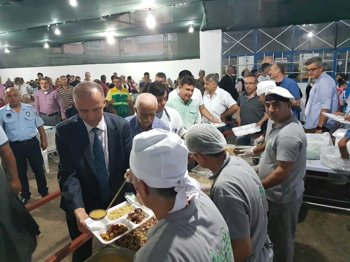 Başkan Aktaş, Vatandaşlarla İftar Sofrasında Bir Araya Geldi