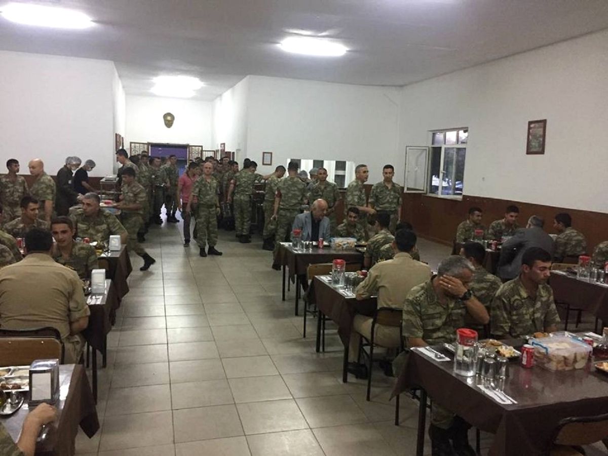 Başkan Seyfi Dingil Orucunu Mehmetçikle Açtı