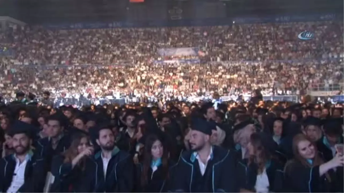 Bau 17. Dönem Mezunlarını Verdi