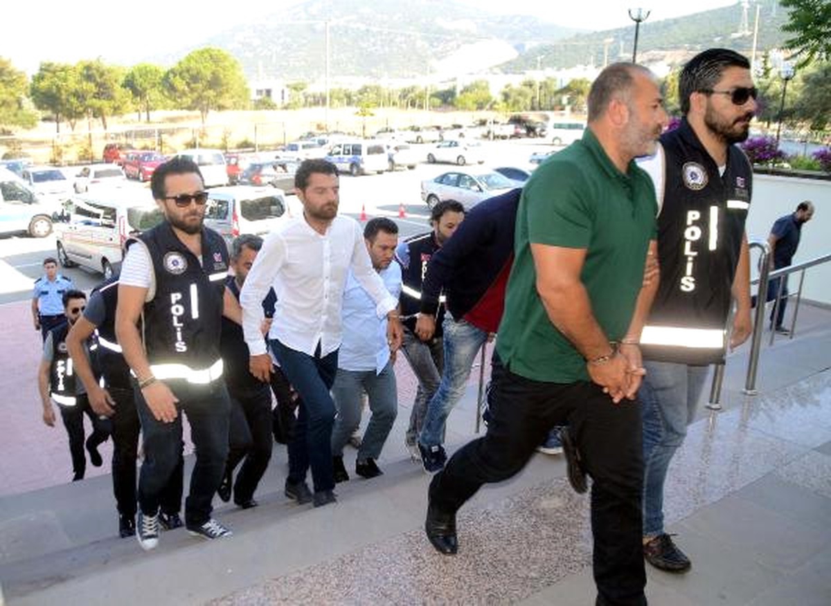 Bodrum\'da 13 Göçmen Kaçakçılığı Zanlısı Adliyede