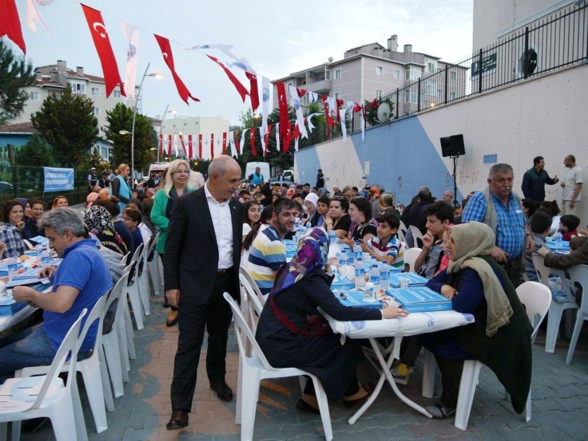 Büyükçekmece Ailesi, Ramazan\'ı Dolu Dolu Yaşıyor