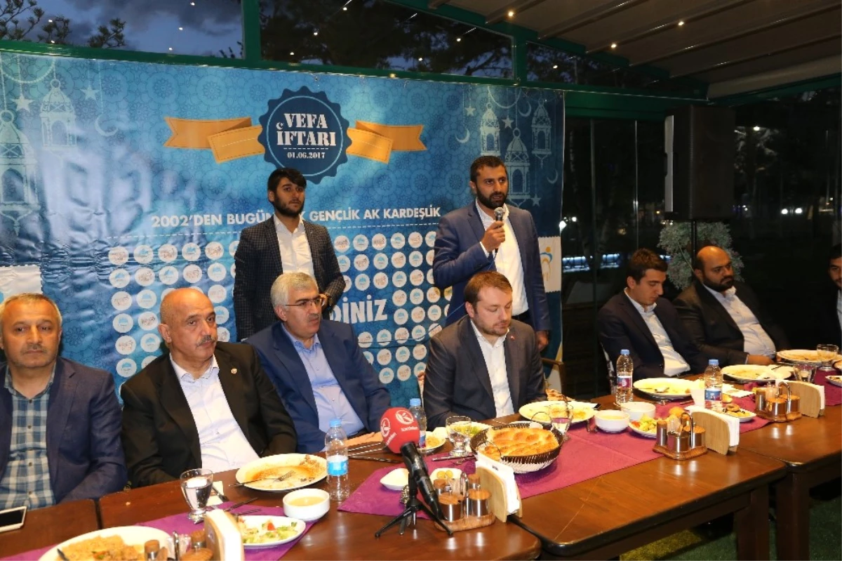 Erzurum AK Parti Gençlik Kollarından, Ahde Vefa İftarı