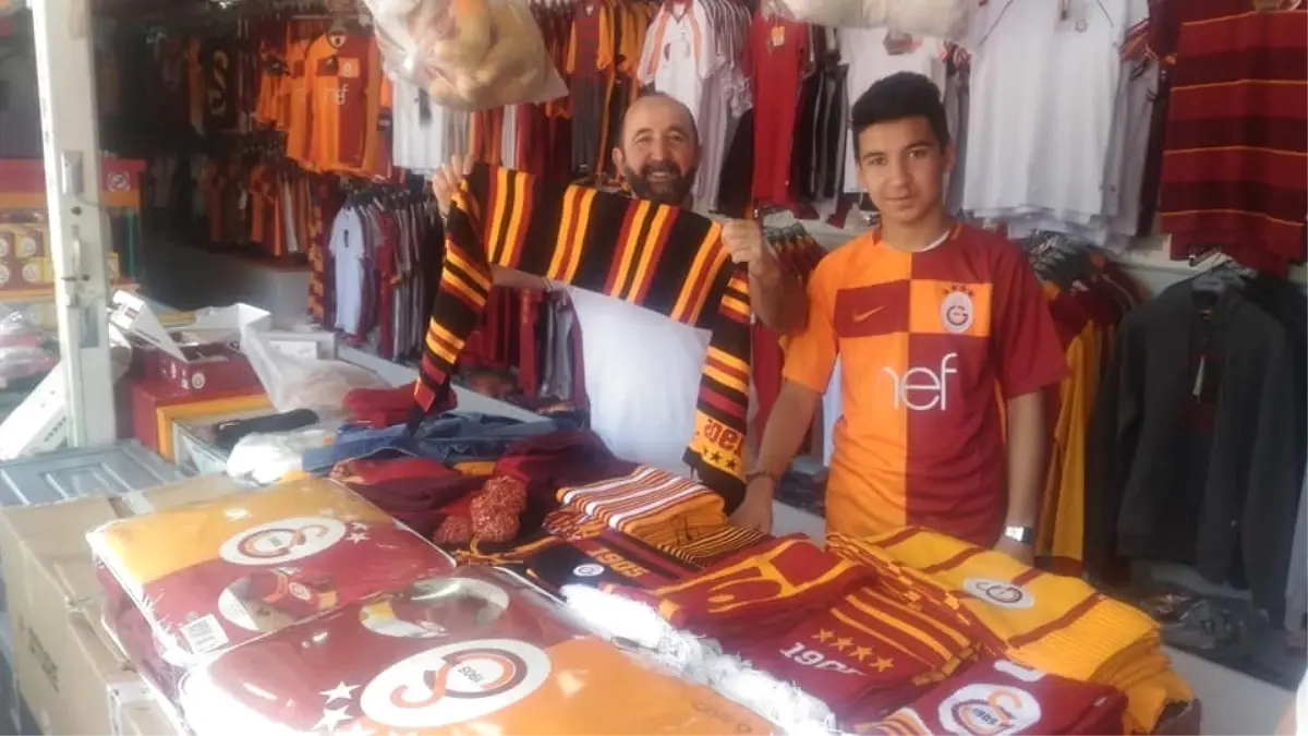 Galatasaray Store Tavşanlı\'da