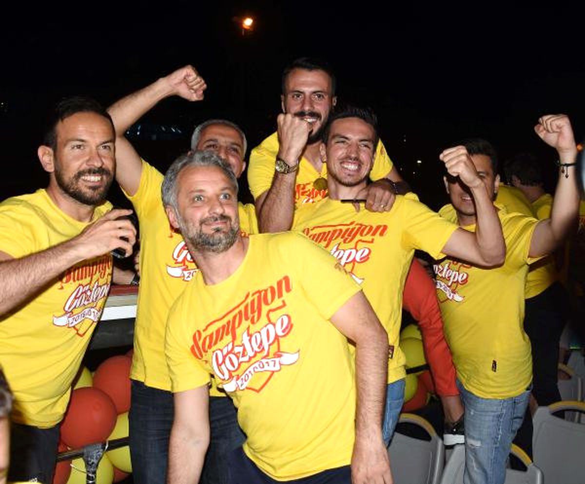 Göztepe\'de Süper Lig Coşkusu