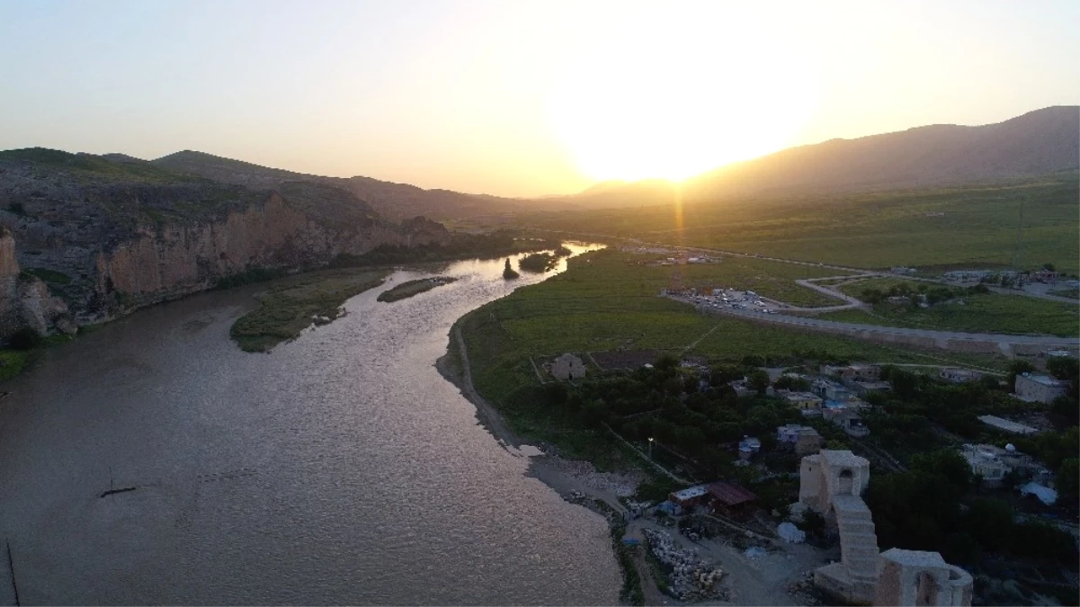 Hasankeyf\'te Muhteşem Günbatımı