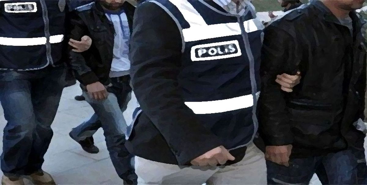 Izmir\'de Eylem Için Keşif Yapan 2 Deaş\'lı Yakalandı