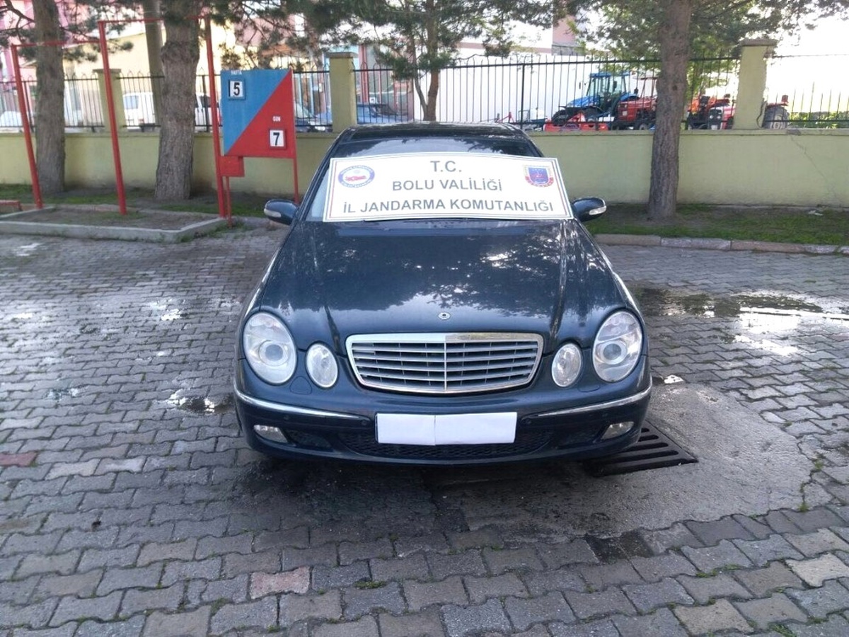 Kaçak Otomobil Bolu\'da Yakalandı